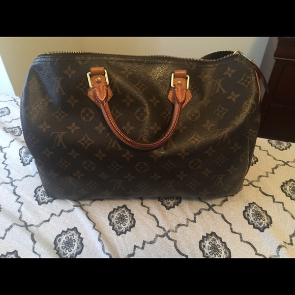 Lv bag - Picture 1 of 8
